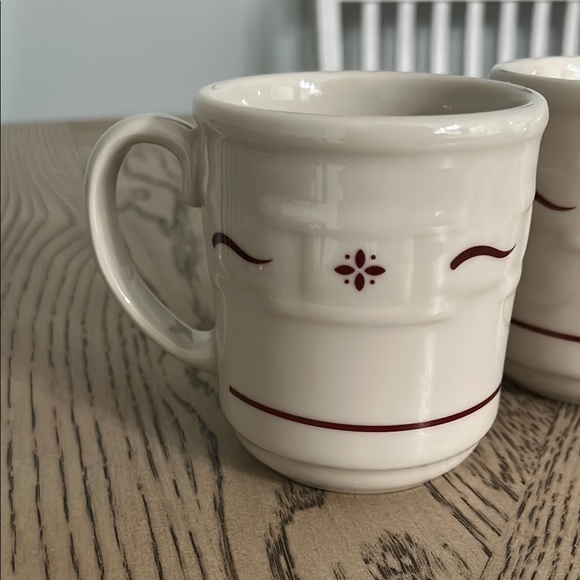Longaberger Woven Traditions Red mugs, set of two - Picture 2 of 4